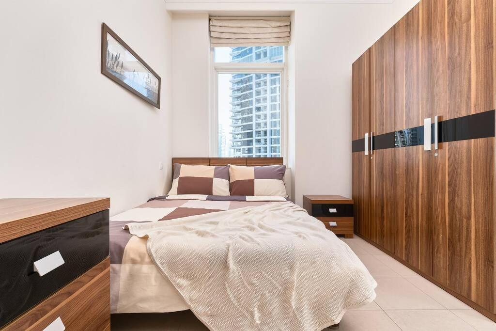 Apartment Beautiful 1br At Botanica Tower With Sunset View Marina