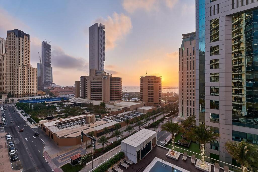 Apartment Beautiful 1br At Botanica Tower With Sunset View Marina