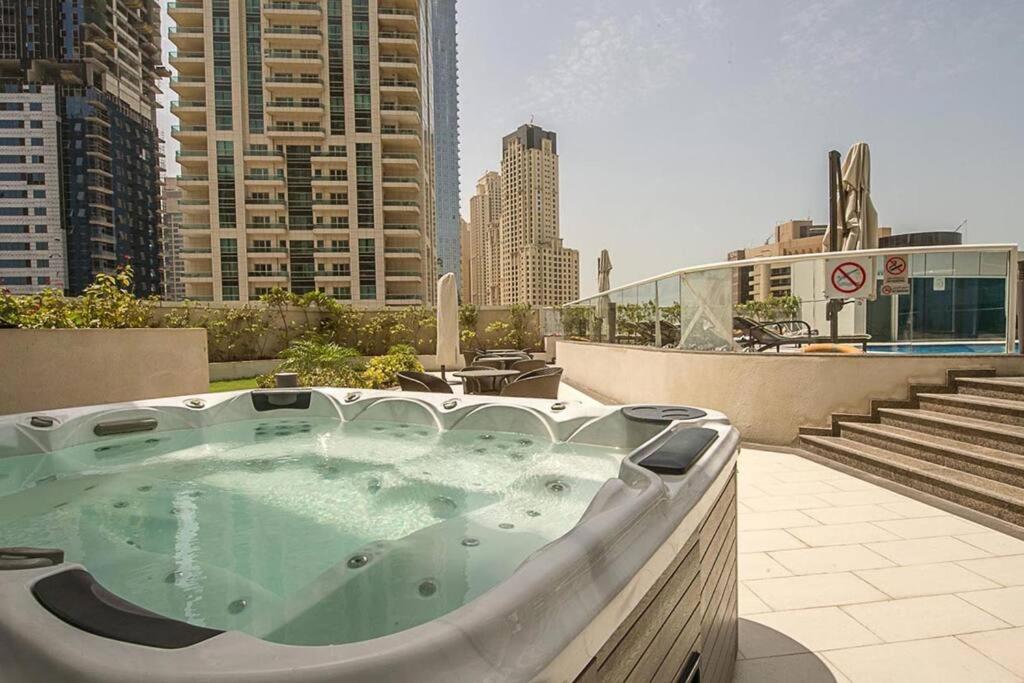 Beautiful 1br At Botanica Tower With Sunset View Marina Dubai